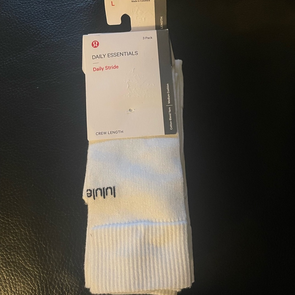 Lululemon New socks Daily Essentials Daily Stride white crew length